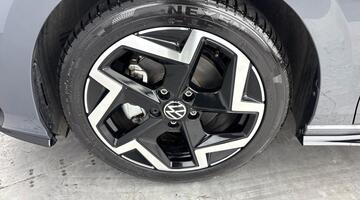 2025 Volkswagen TSI R-Line Euro 6 5-door (Grey) - Image: 38