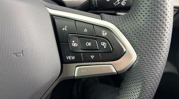 2025 Volkswagen TSI R-Line Euro 6 5-door (Grey) - Image: 24