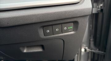 2022 Škoda TSI ACT SE L Euro 6 5-door (Grey) - Image: 21