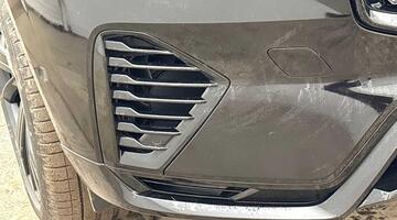 2025 Volvo 2.0h T6 18.8kWh Plus Black Edition Auto Euro 6 5-door (Black) - Image: 23