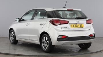 2020 Hyundai SE Launch Edition Euro 6 5-door (Grey) - Image: 3