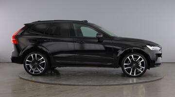 2025 Volvo 2.0h T8 18.8kWh Ultra Dark Auto Euro 6 5-door (Black) - Image: 4