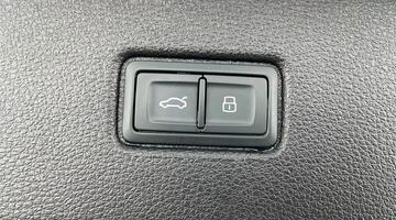 2022 Audi 3.0 TFSI V6 55 Black Edition Tiptronic quattro Euro 6 5-door (White) - Image: 39