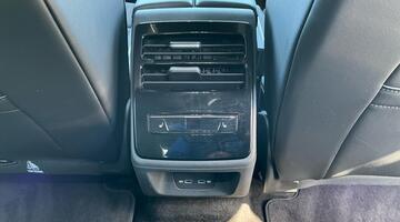 2025 Volkswagen Pro 77kWh Match Plus Fastback Auto 5-door (Black) - Image: 40