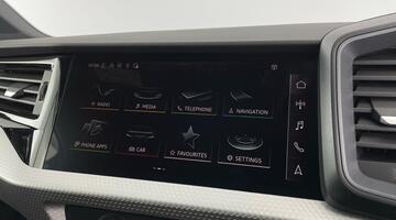 2025 Audi 1.0 TFSI 30 S line Sportback Euro 6 5-door (Green) - Image: 18