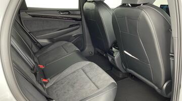 2025 Volkswagen Pro 77kWh Match Tourer Auto 5-door (White) - Image: 1