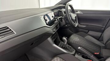 2025 Volkswagen 1.0 TSI Black Edition DSG Euro 6 5-door (Multicolour) - Image: 2