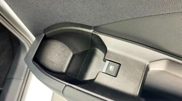 2025 Audi 45 S line Auto 5-door 82kWh (White) - Image: 28