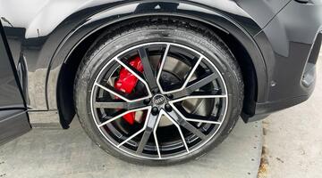 2025 Audi 4.0 TFSI V8 Black Edition Tiptronic quattro Euro 6 5-door (Black) - Image: 5