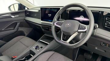 2025 Volkswagen TSI eHybrid 19.7kWh Match DSG Euro 6 5-door (Blue) - Image: 6