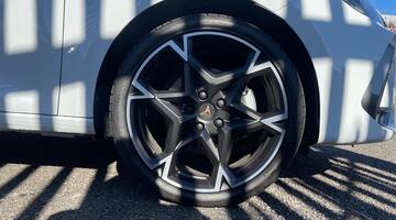 2025 CUPRA ETSI V2 DSG Euro 6 5-door (White) - Image: 5