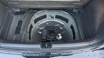 2022 Volkswagen 1.0 EVO Life Euro 6 5-door (Black) - Image: 12