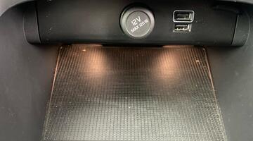 2019 Volvo 2.0 T4 Inscription Auto Euro 6 5-door (White) - Image: 26