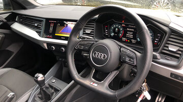 2022 Audi 1.0 TFSI 30 Black Edition Sportback Euro 6 5-door (Yellow) - Image: 6