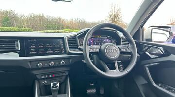 2026 Audi Sportback Sport 30 TFSI 116 PS S tronic (Silver) - Image: 11