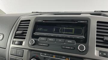 2013 Volkswagen 2.0 TDI Beach FWD 4-door (Blue) - Image: 16