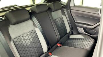 2022 Volkswagen 1.0 TSI R-Line DSG Euro 6 5-door (Silver) - Image: 26