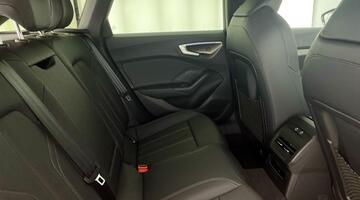 2025 Audi 2.0 TFSI S line S Tronic Euro 6 5-door (Blue) - Image: 28