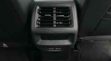 2025 Volkswagen ETSI MHEV Match DSG Euro 6 5-door (White) - Image: 44