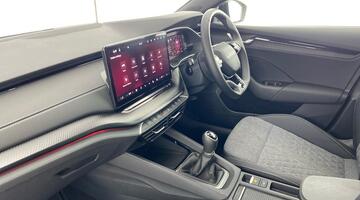 2025 Škoda TSI ACT SportLine Euro 6 5-door (Silver) - Image: 3