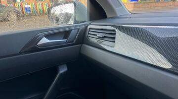 2023 Volkswagen 1.0 TSI Life Euro 6 5-door (Grey) - Image: 44