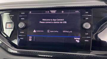 2022 Volkswagen 1.0 EVO Life Euro 6 5-door (Black) - Image: 15