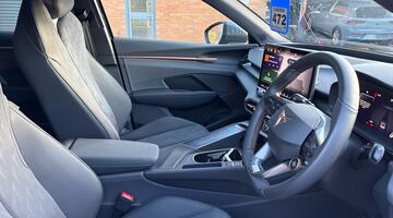 2025 CUPRA ETSI V2 DSG Euro 6 5-door (Black) - Image: 31