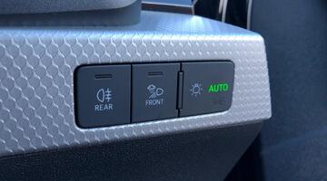 2025 Audi 1.0 TFSI 30 S line Sportback S Tronic Euro 6 5-door (Black) - Image: 23