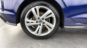 2022 Volkswagen ETSI MHEV R-Line DSG Euro 6 5-door (Blue) - Image: 13