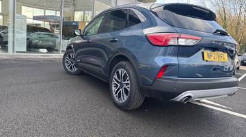 2021 Ford EcoBlue Titanium Edition Auto Euro 6 5-door (Blue) - Image: 32