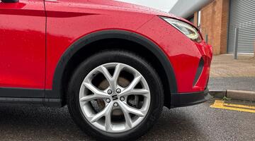 2024 SEAT TSI FR DSG Euro 6 5-door (Red) - Image: 5