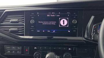 2020 Volkswagen Executive SWB 199 PS 2.0 TDI 7sp DSG (Black) - Image: 6