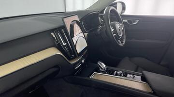 2025 Volvo 2.0 B5 MHEV Plus Pro Auto Euro 6 5-door (Grey) - Image: 2