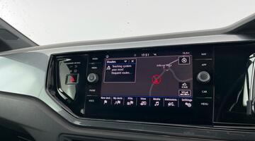 2019 Volkswagen 1.0 TSI SEL Euro 6 5-door (Silver) - Image: 22