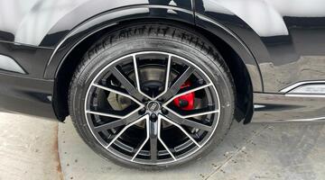 2025 Audi 4.0 TFSI V8 Black Edition Tiptronic quattro Euro 6 5-door (Black) - Image: 29