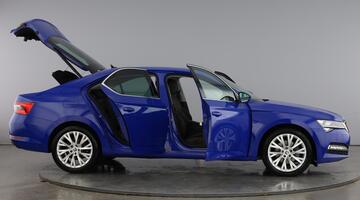 2023 Škoda 2.0 TDI SE L DSG Euro 6 5-door (Blue) - Image: 11