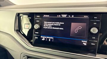 2025 Volkswagen 1.0 TSI R-Line DSG Euro 6 5-door (Grey) - Image: 15