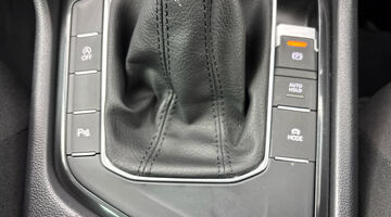 2022 Volkswagen TSI Active DSG Euro 6 5-door (Grey) - Image: 26