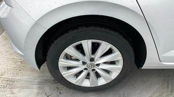 2019 Volkswagen 1.0 TSI SEL Euro 6 5-door (Silver) - Image: 28