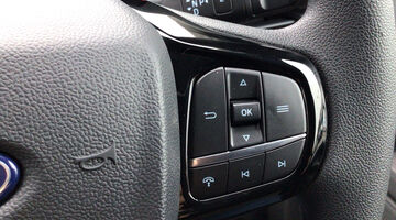 2025 Ford 320 Duratec 11.8kWh Trend Auto L1 Euro 6 5-door (White) - Image: 13