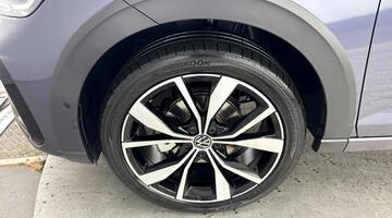 2025 Volkswagen 1.0 TSI R-Line DSG Euro 6 5-door (Grey) - Image: 30