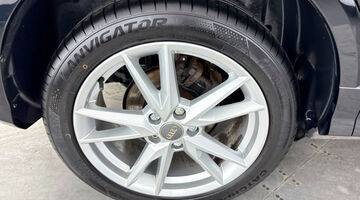 2019 Audi TDI 30 S line Euro 6 5-door (Black) - Image: 22