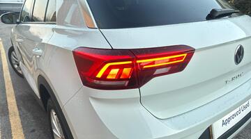 2024 Volkswagen TSI Style DSG Euro 6 5-door (White) - Image: 40