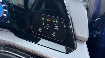 2022 Volkswagen ETSI MHEV R-Line DSG Euro 6 5-door (Black) - Image: 24