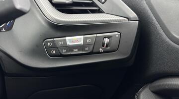 2020 BMW 118i M Sport DCT Euro 6 5-door (Black) - Image: 23