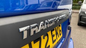 2023 Volkswagen 2.0 TDI T30 Highline FWD SWB Euro 6 5-door (Blue) - Image: 39