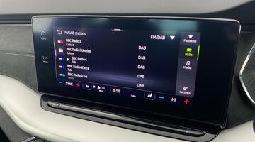 2023 Škoda TSI e-TEC MHEV SE L DSG Euro 6 5-door (Black) - Image: 16