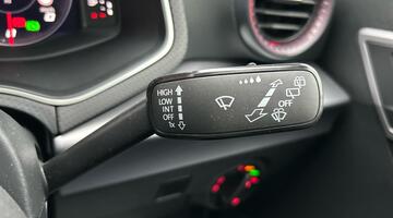 2025 SEAT 1.0 TSI XCELLENCE Lux DSG Euro 6 5-door (Blue) - Image: 24