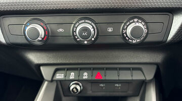 2022 Audi TFSI 35 Sport Sportback S Tronic Euro 6 5-door (Grey) - Image: 21