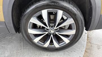 2025 Škoda 2.0 TDI SE L DSG 4WD Euro 6 5-door (7 Seat) (Gold) - Image: 38